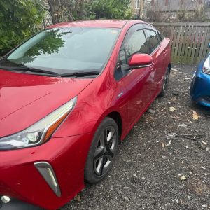2019 Toyota Prius top class features