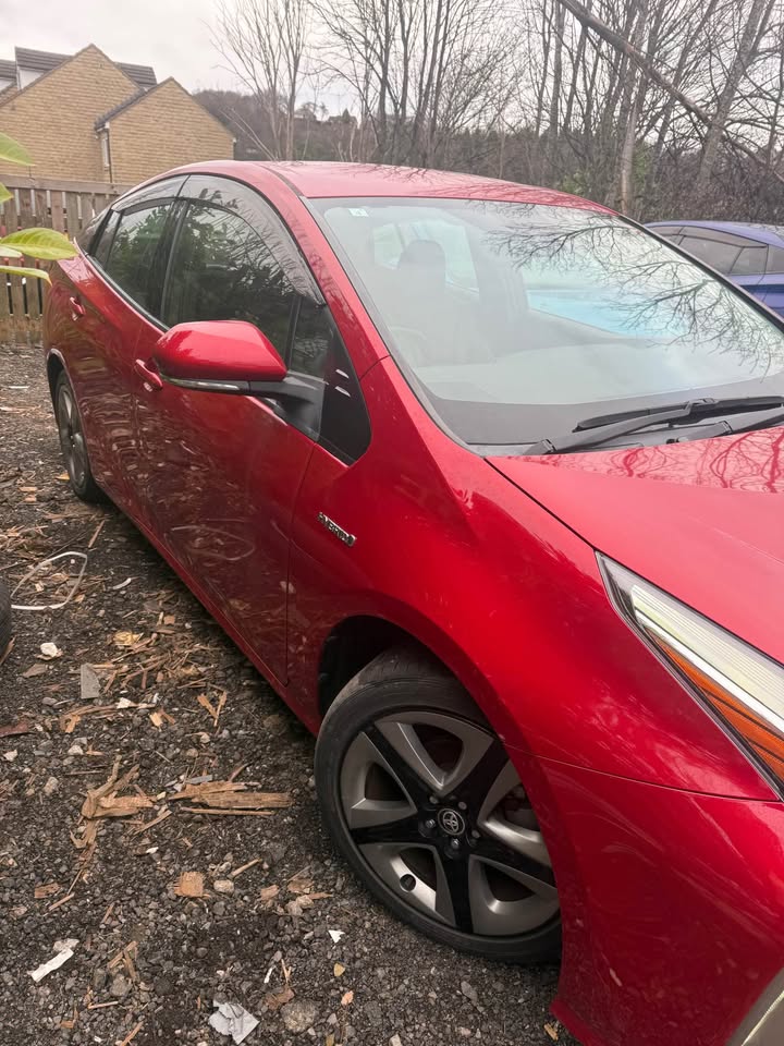 2019 Toyota Prius top class features - Image 5